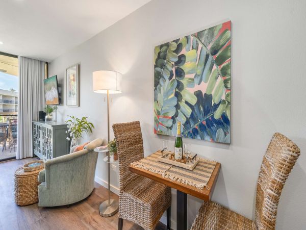 Beautiful One Bedroom Condo with Ocean View Sleeps 4 Guests