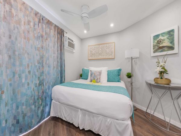 Beautiful One Bedroom Condo with Ocean View Sleeps 4 Guests