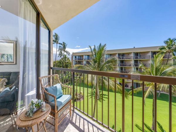 Beautiful One Bedroom Condo with Ocean View Sleeps 4 Guests