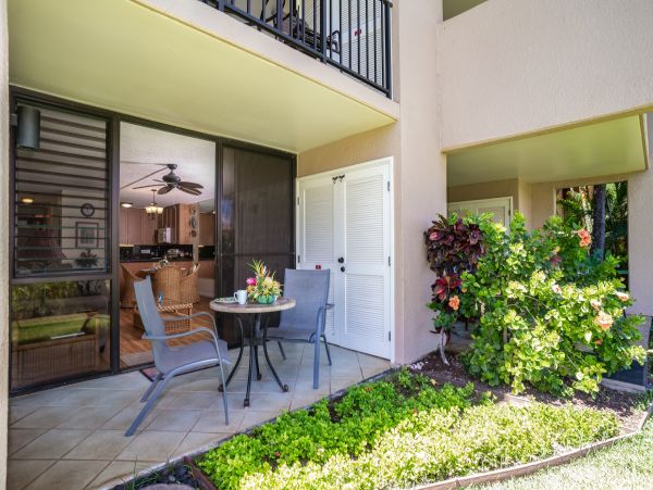 Kihei Vacation Condo One Bedroom Walk to Beach