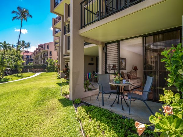 Kihei Vacation Condo One Bedroom Walk to Beach