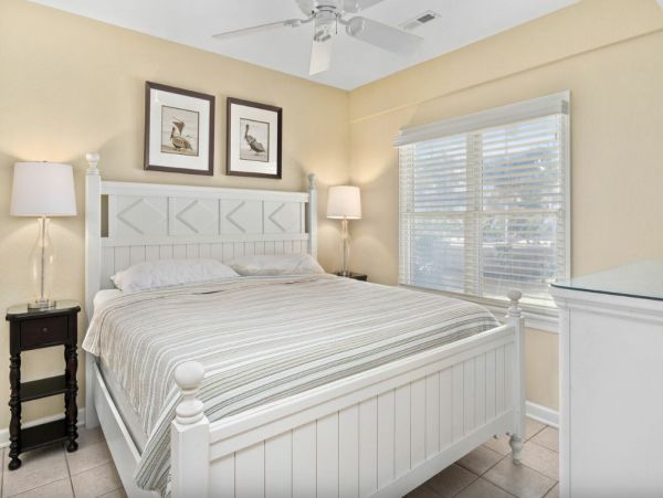 Beachfront Seven Bedroom Vacation Home in Hte Outer Banks