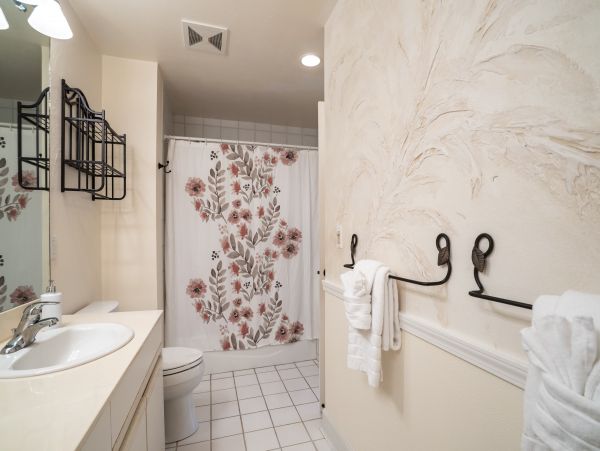 Wailea Vacation Condo One Bedroom Walk to Beach