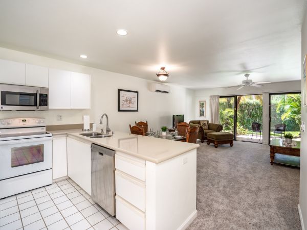 Wailea Vacation Condo One Bedroom Walk to Beach