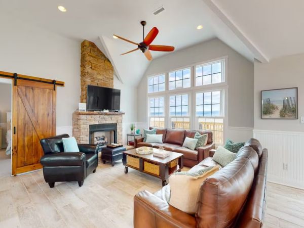 Oceanfront Luxury Vacation Rental in The Outer Banks