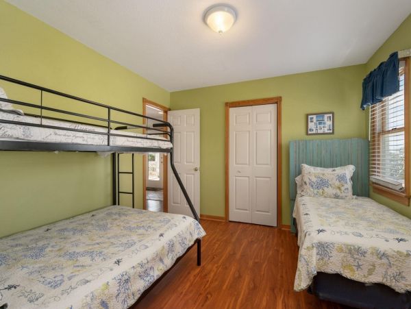 Oceanfront Nags Head Vacation Home Eight Bedroom