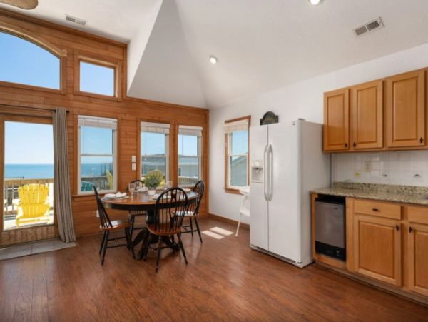 Oceanfront Nags Head Vacation Home Eight Bedroom