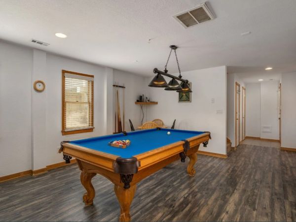 Oceanfront Nags Head Vacation Home Eight Bedroom