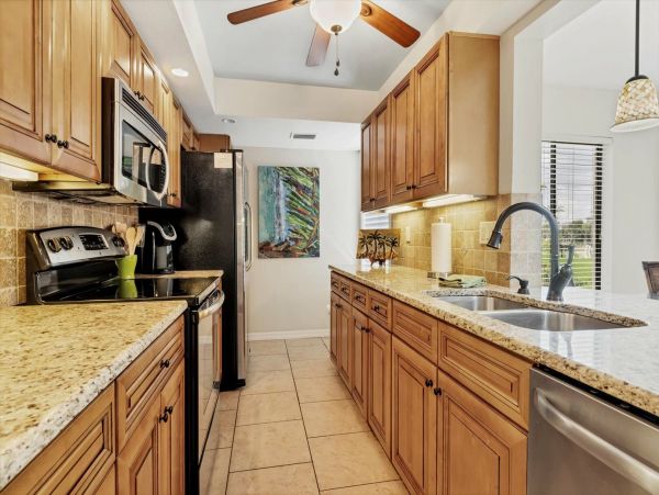 Manasota Beach Lovely 2 Bedroom Vacation Condo