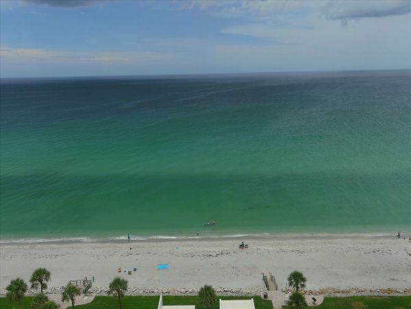 Manasota Beach Lovely 2 Bedroom Vacation Condo