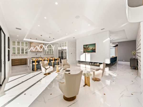 Luxurious 8-Bedroom Vacation Home in Orlando - Private Pool & Resort Amenities - additional view, photo 4