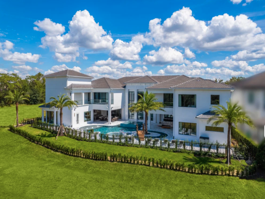 Luxurious 8-Bedroom Vacation Home in Orlando - Private Pool & Resort Amenities