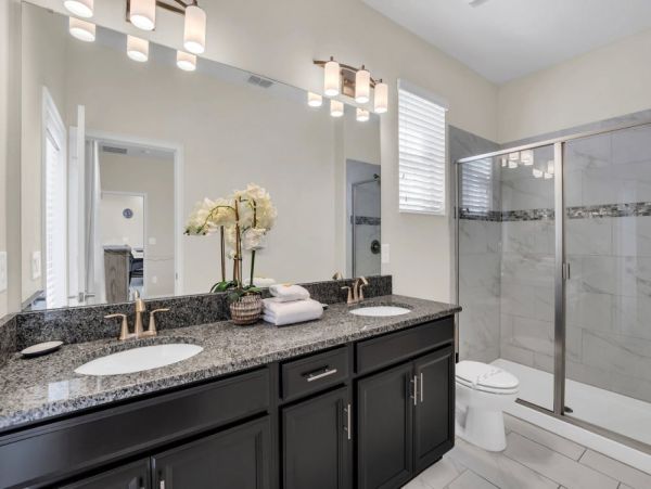 Five Bedroom Orlando Vacation Rental with Private Pool Near Disney World