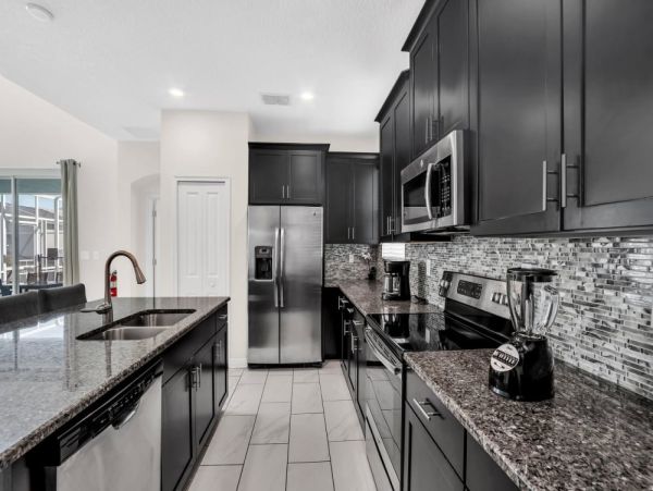 Five Bedroom Orlando Vacation Rental with Private Pool Near Disney World
