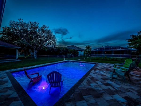 Experience Luxury Villas in Cape Coral