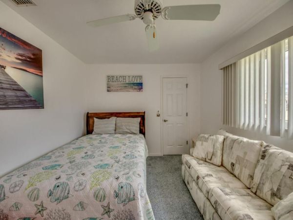 Experience Luxury Villas in Cape Coral