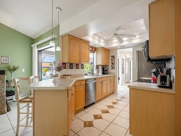 Two Beautiful Side by Side Villas in Cape Coral