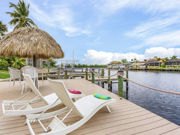Luxury  Vacation Villa Cape Coral Pool & Outdoor Kitchen