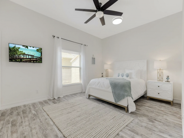 Luxury  Vacation Villa Cape Coral Pool & Outdoor Kitchen
