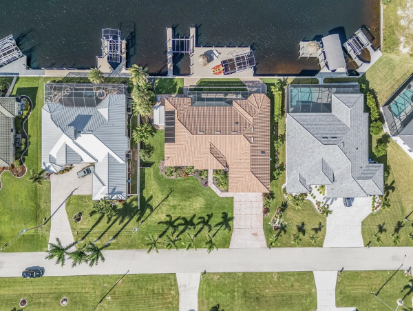 Luxury  Vacation Villa Cape Coral Pool & Outdoor Kitchen
