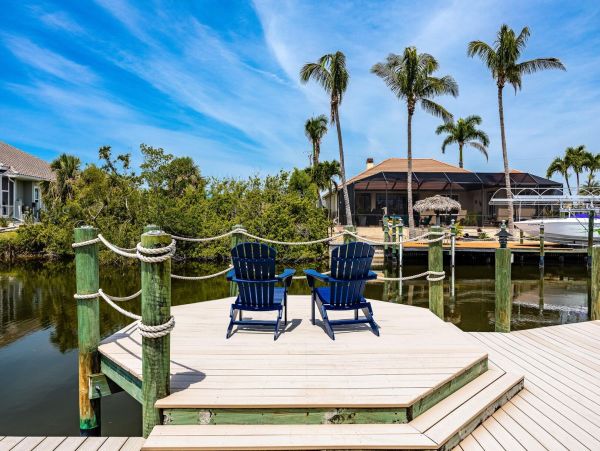 Waterfront Retreat with Gulf Access, Pool and Kayaks in Cape Coral