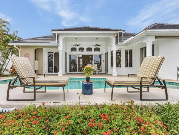Luxury Cape Coral Luxury Vacation Home Pool