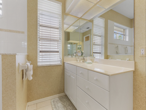 Luxury Cape Coral Luxury Vacation Home Pool
