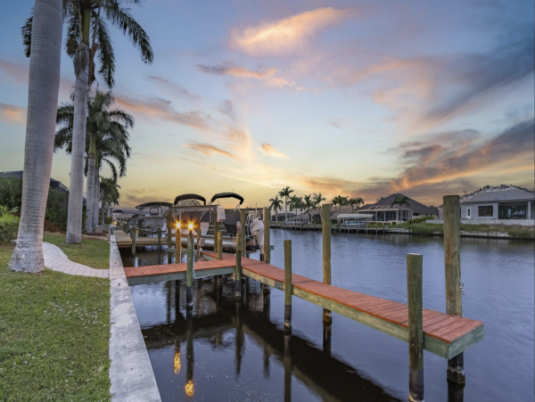 Luxury Cape Coral Luxury Vacation Home Pool
