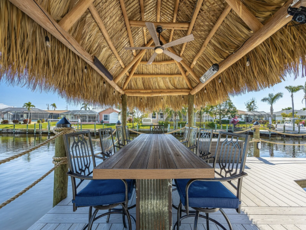 Canal Front 3 Bedroom + Kids Room Home with Pool-Spa & Boat Dock in Cape Coral