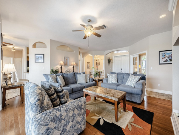 Stunning Cape Coral Lovely Waterside Vacation Home