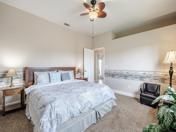 Stunning Cape Coral Lovely Waterside Vacation Home