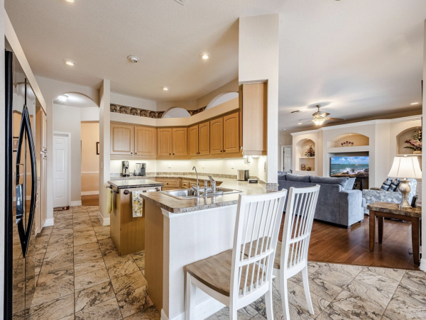 Stunning Cape Coral Lovely Waterside Vacation Home