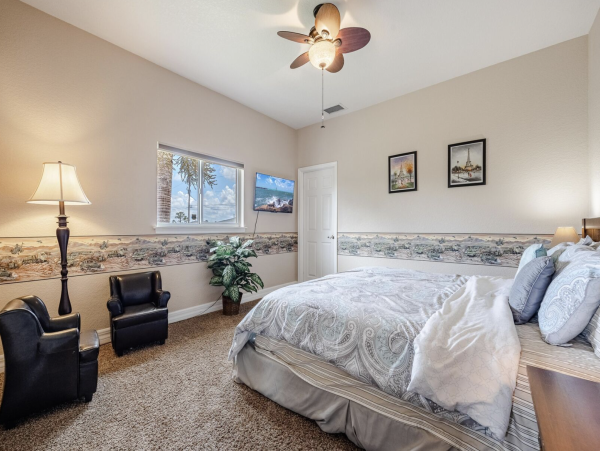 Stunning Cape Coral Lovely Waterside Vacation Home