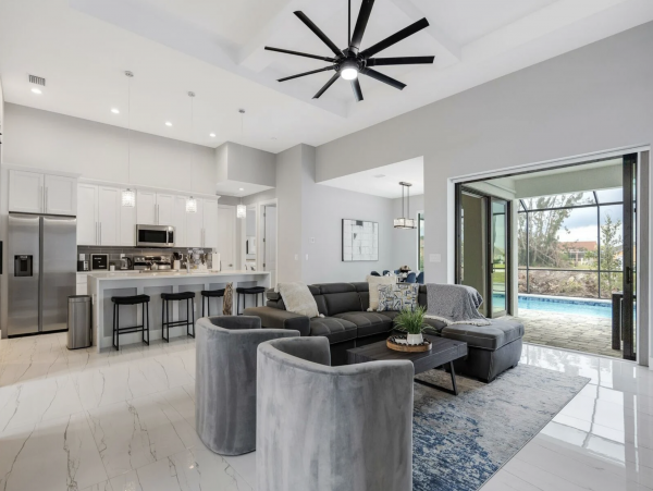 Captivating Cape Coral luxury Pool Home