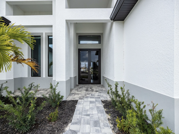 Captivating Cape Coral luxury Pool Home