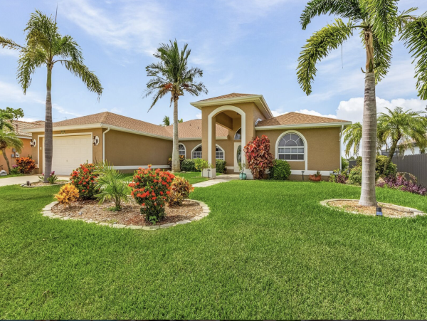 New Stunning Vacation Rental Cape Coral NEW ARRIVAL