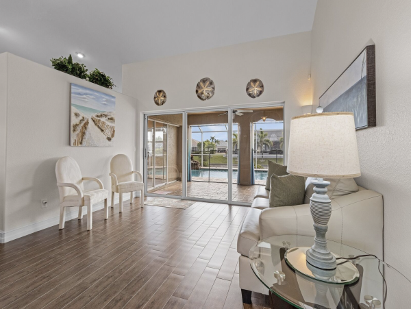 New Stunning Vacation Rental Cape Coral NEW ARRIVAL