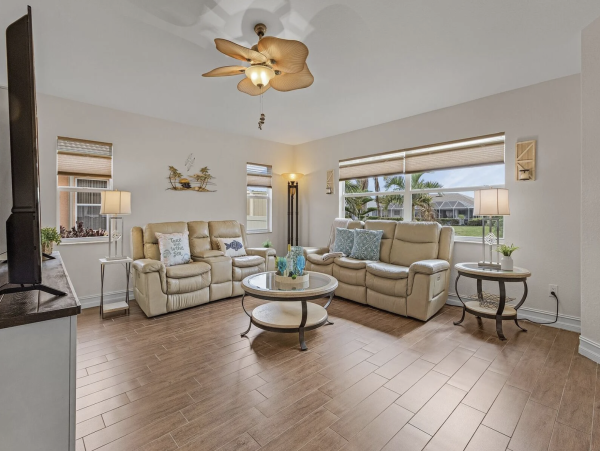 New Stunning Vacation Rental Cape Coral NEW ARRIVAL