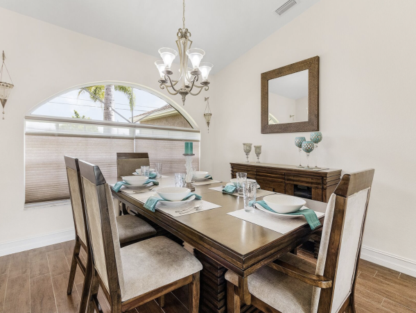 New Stunning Vacation Rental Cape Coral NEW ARRIVAL