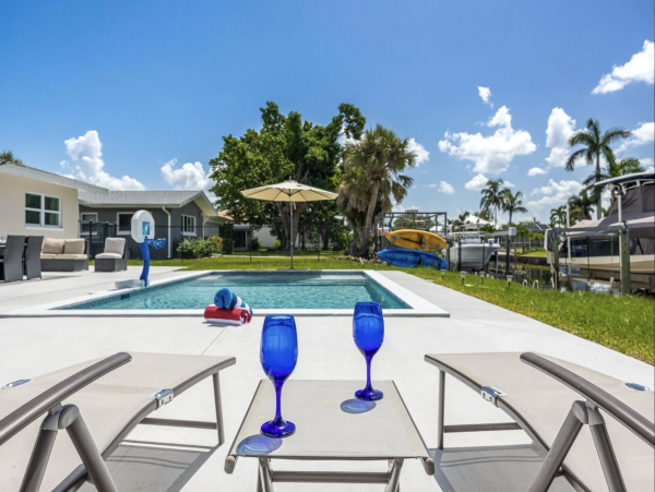 Lovely Cape Coral Pool Vacation Home