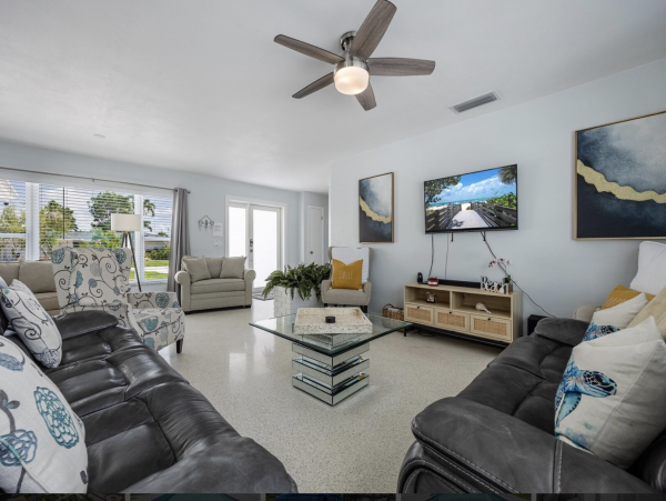 Lovely Cape Coral Pool Vacation Home
