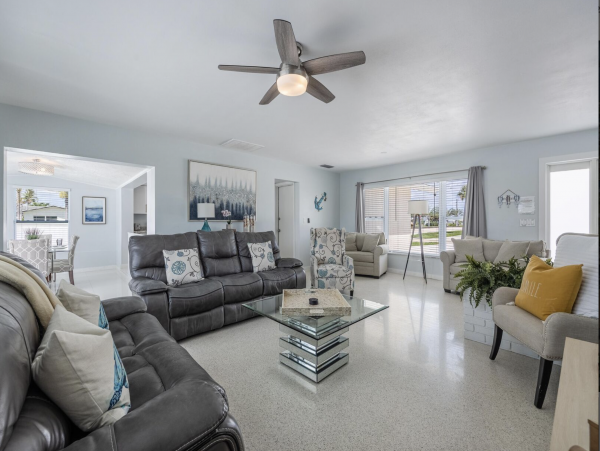 Lovely Cape Coral Pool Vacation Home