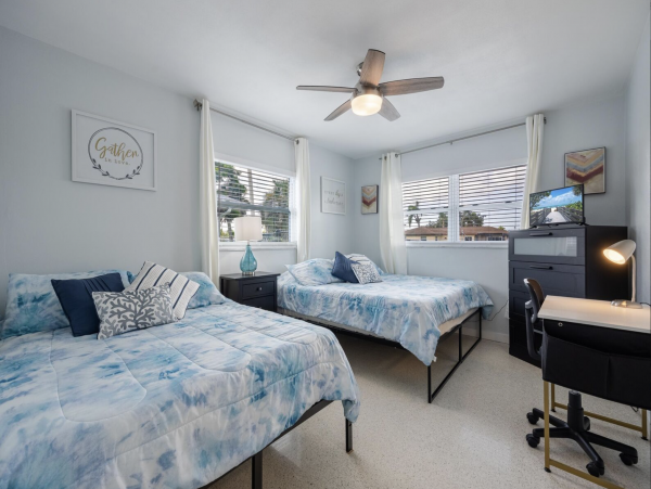 Lovely Cape Coral Pool Vacation Home