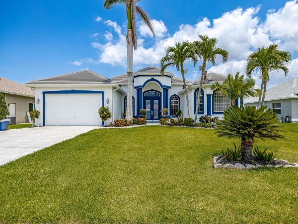 Luxury Cape Coral Home with 4 Bedroom