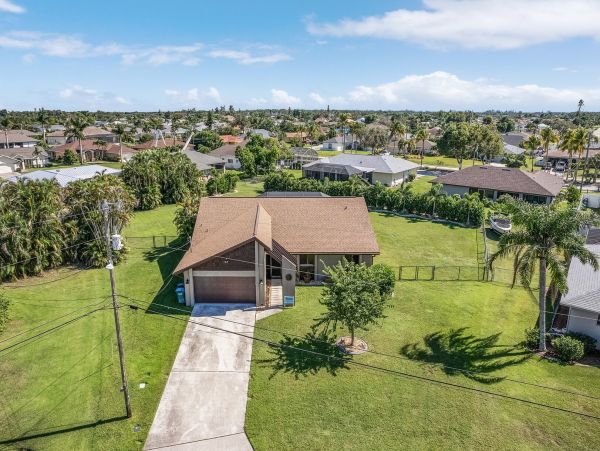 Pet Friendly Cape Coral Retreat