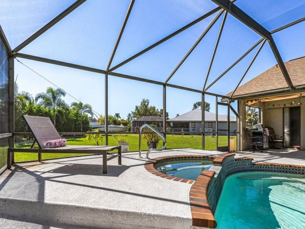 Pet Friendly Cape Coral Retreat