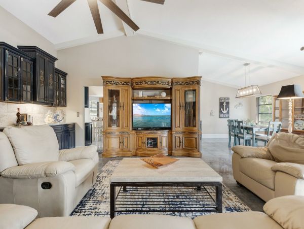 Pet Friendly Cape Coral Retreat