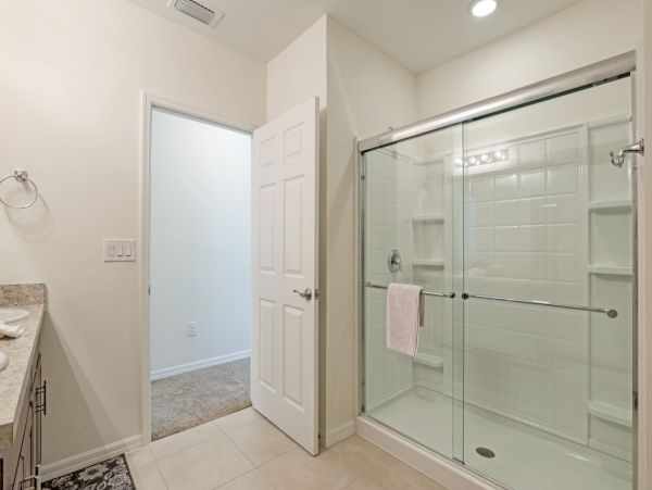Discover Your Perfect Getaway in Cape Coral - Spacious 4-Bedroom Home with Pool
