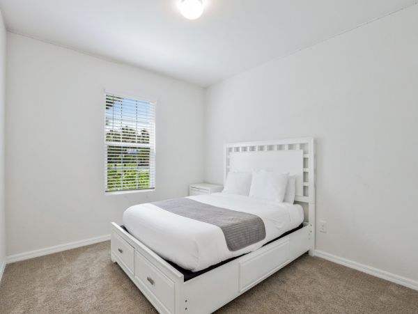 Discover Your Perfect Getaway in Cape Coral - Spacious 4-Bedroom Home with Pool