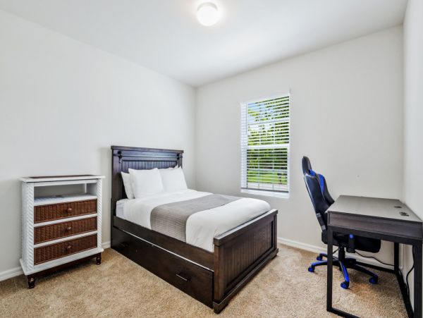 Discover Your Perfect Getaway in Cape Coral - Spacious 4-Bedroom Home with Pool